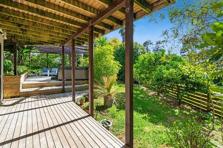 Photo of property in 59 Unsworth Drive, Unsworth Heights, Auckland, 0632
