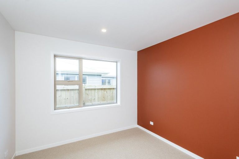Photo of property in 23 Allan Avenue, Lytton West, 4071