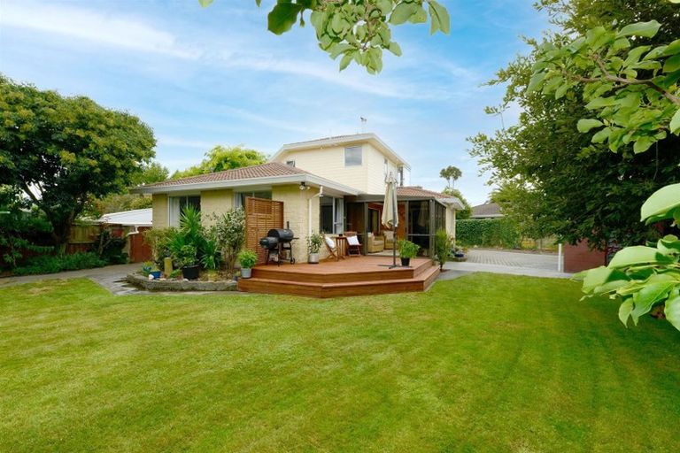 Photo of property in 5b Te Maru Place, Redwood, Christchurch, 8051