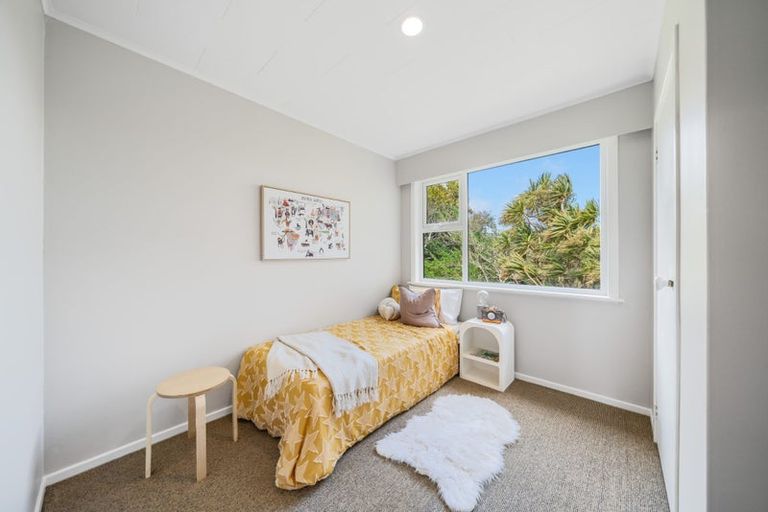 Photo of property in 41 Lomita Road, Johnsonville, Wellington, 6037