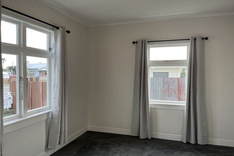 Photo of property in 26 Mako Mako Road, Levin, 5510