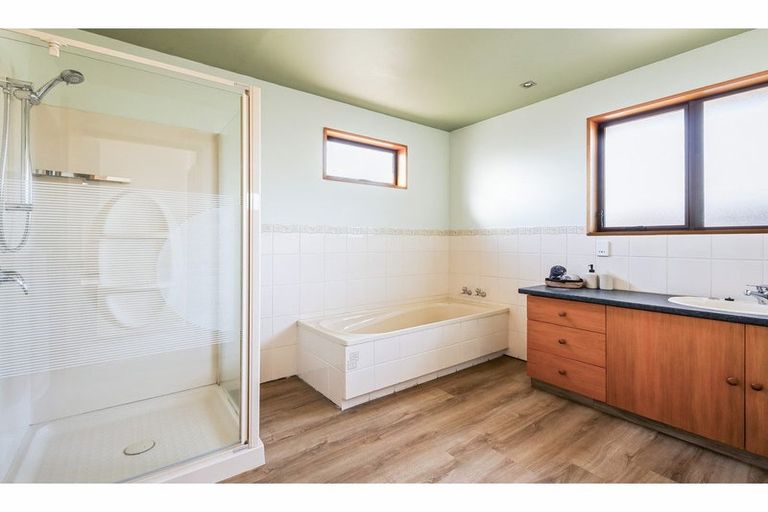 Photo of property in 154 West Belt, Rangiora, 7400