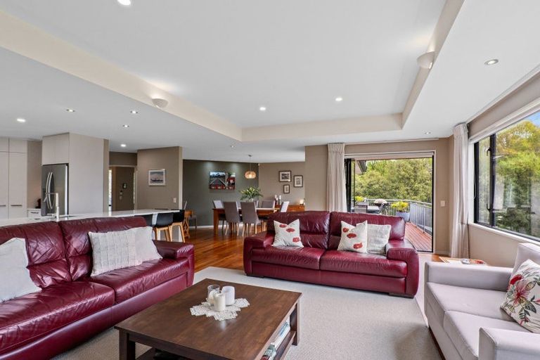 Photo of property in 32 Hyndhope Road, Kennedys Bush, Christchurch, 8025