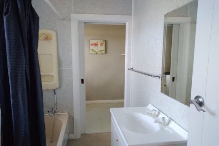 Photo of property in 47a Cook Street, Foxton, 4814