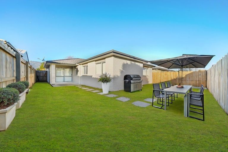 Photo of property in 66 Kauri Drive, Takanini, 2112