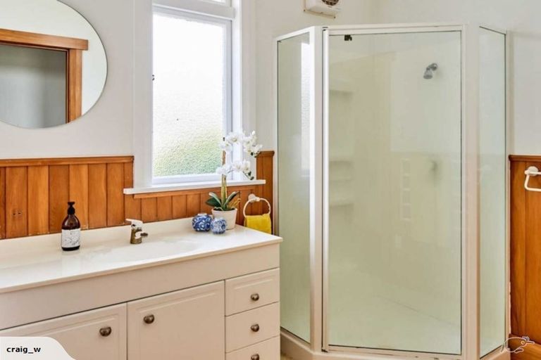 Photo of property in 9 Riddiford Street, Woburn, Lower Hutt, 5011