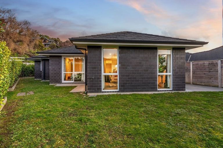 Photo of property in 33 Tradewinds Drive, Whitby, Porirua, 5024