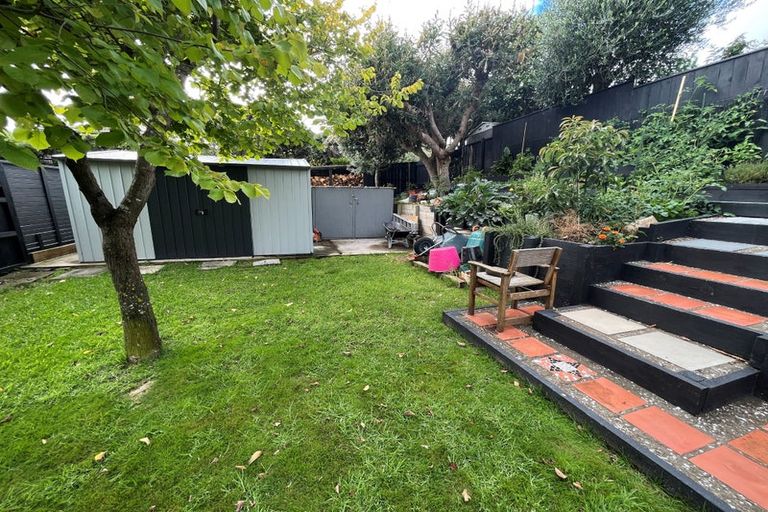 Photo of property in 8 Sunset Terrace, Waikanae Beach, Waikanae, 5036