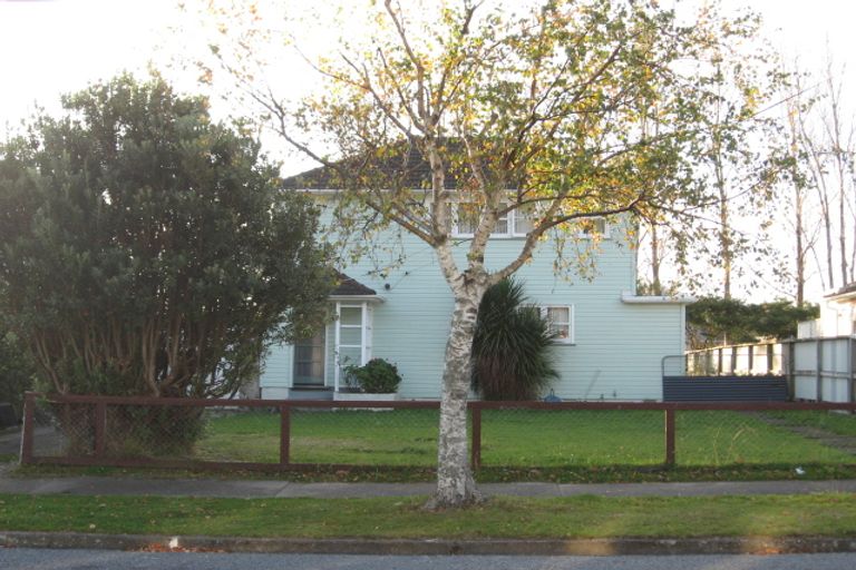 Photo of property in 11 Prouse Crescent, Naenae, Lower Hutt, 5011