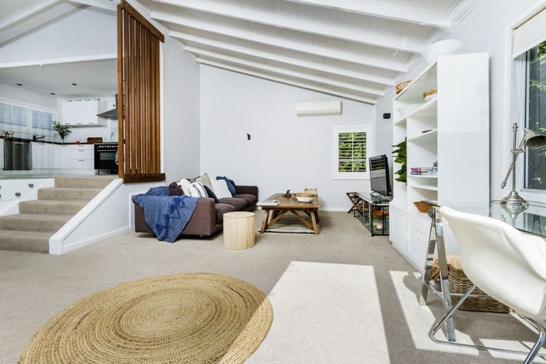 Photo of property in 1/34 Glamorgan Drive, Torbay, Auckland, 0630