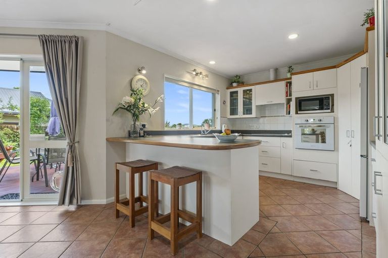 Photo of property in 42 Mahonia Place, Pyes Pa, Tauranga, 3112