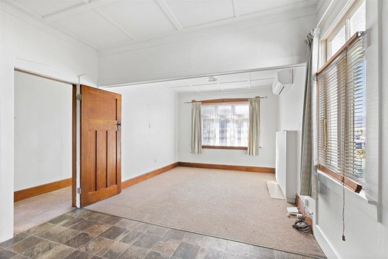 Photo of property in 34 Derby Street, Westport, 7825