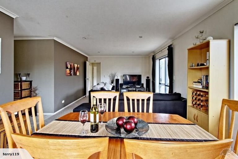 Photo of property in 7 Henry Partington Place, Greenhithe, Auckland, 0632