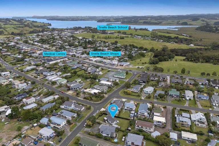 Photo of property in 7 Kauri Crescent, Snells Beach, 0920