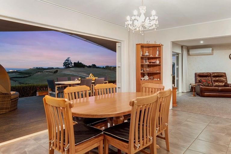 Photo of property in 39 Rowe Road, Ohauiti, Tauranga, 3173