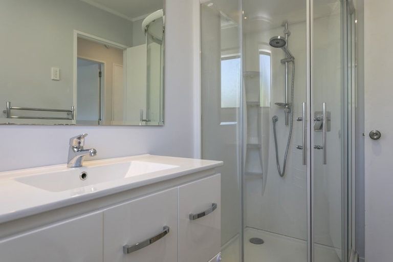 Photo of property in 3b Dorothy Drive, Acacia Bay, Taupo, 3330