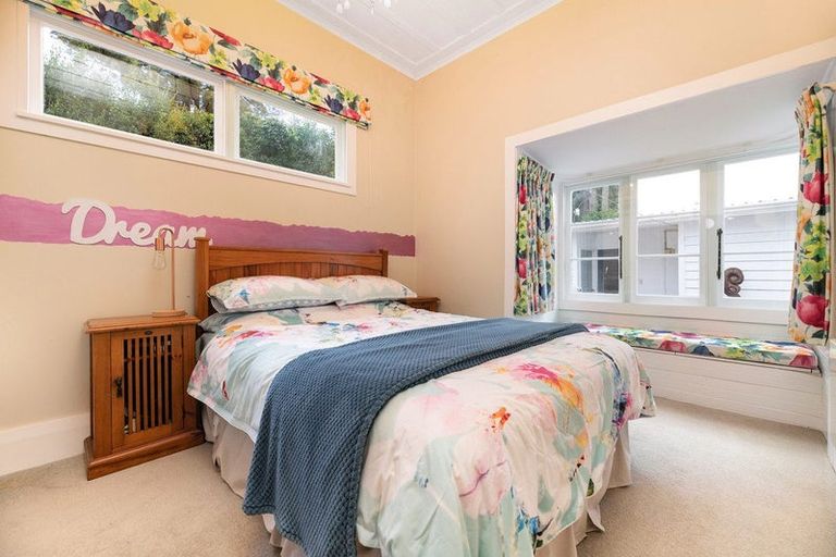 Photo of property in 19 Oliver Road, Eastern Beach, Auckland, 2012