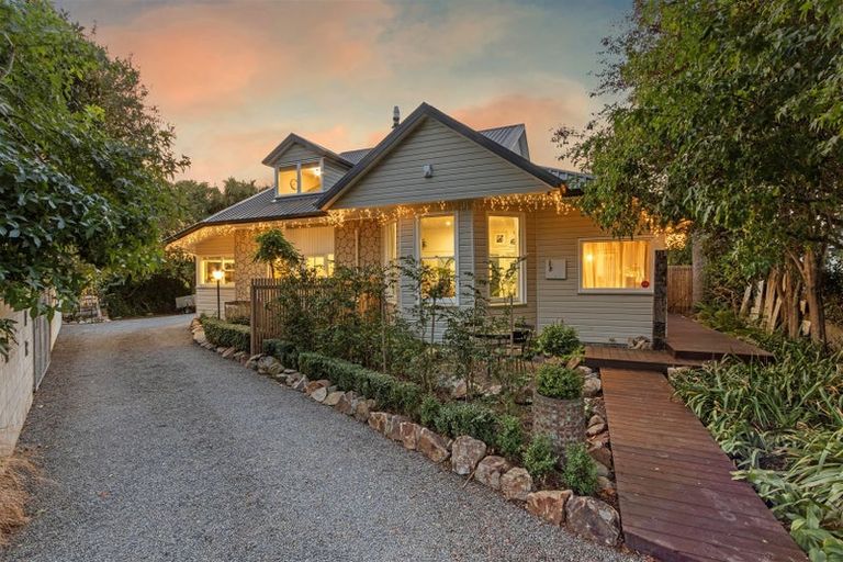 Photo of property in 9 Lake Terrace Road, Burwood, Christchurch, 8061