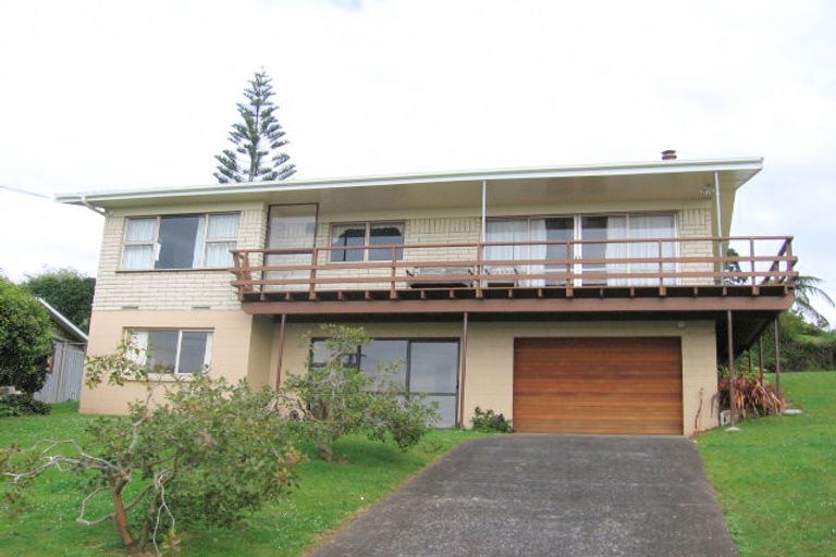 Photo of property in 5 Puketitiro Place, Wharekaho, Whitianga, 3592