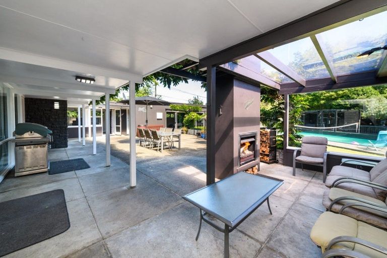 Photo of property in 564 Featherston Street, Roslyn, Palmerston North, 4414