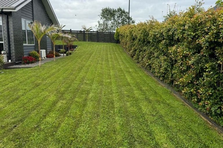 Photo of property in 17 Rowles Road, Pukekohe, 2120