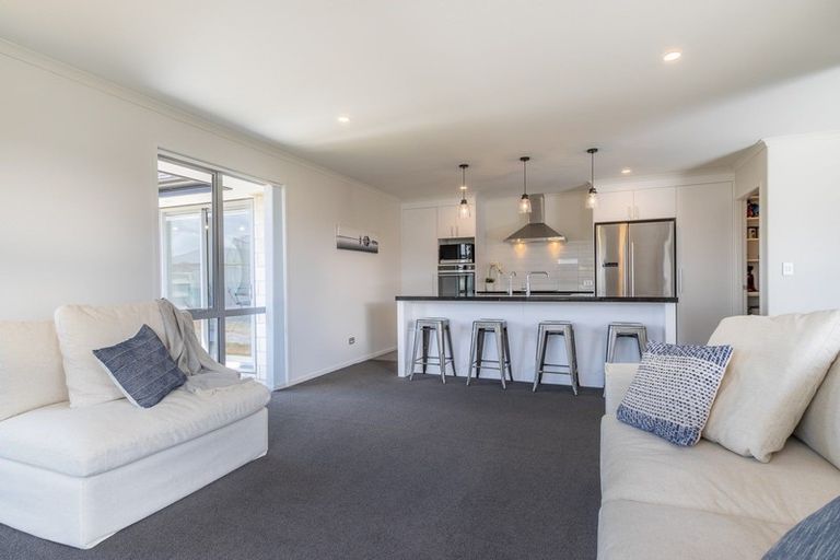 Photo of property in 48 Jarrett Terrace, Leamington, Cambridge, 3432