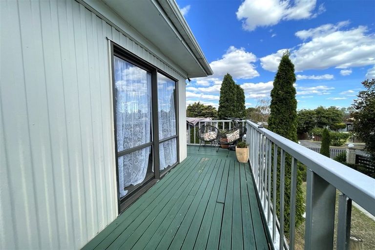 Photo of property in 20 Mcquarrie Avenue, Wattle Downs, Auckland, 2103