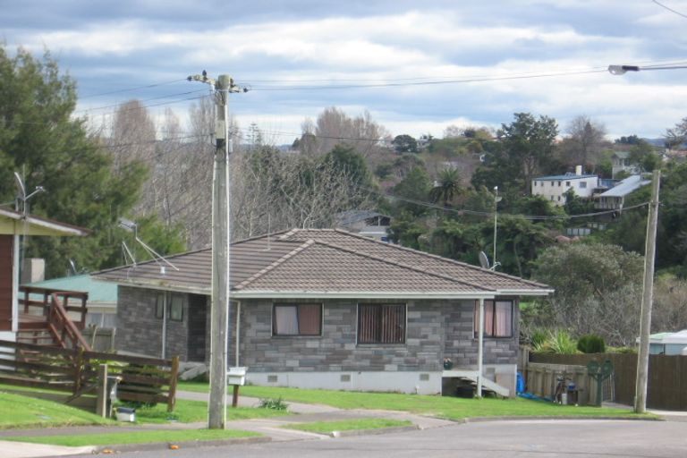 Photo of property in 12 Rauhea Street, Brookfield, Tauranga, 3110