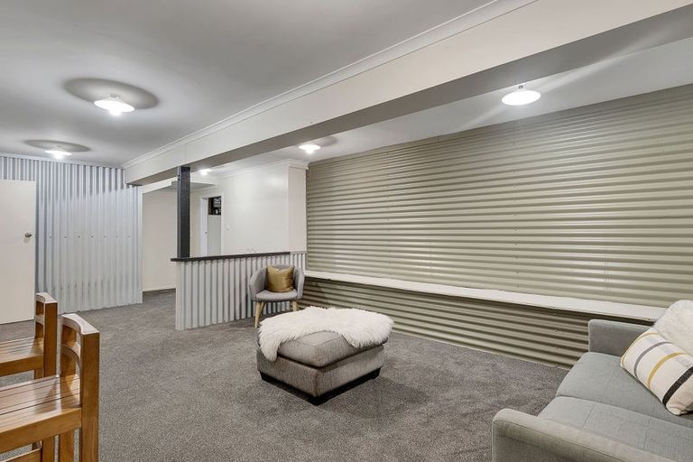 Photo of property in 48 Ernest Street, Ranui, Porirua, 5024