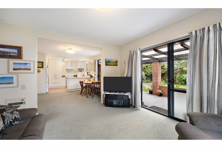 Photo of property in 1/730 Main Road North, Belfast, Christchurch, 8051