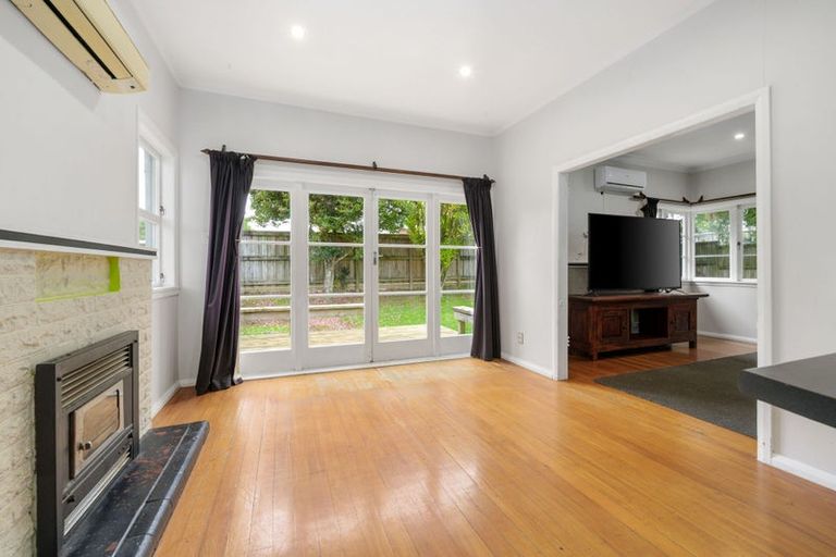 Photo of property in 36 Forest Lake Road, Forest Lake, Hamilton, 3200