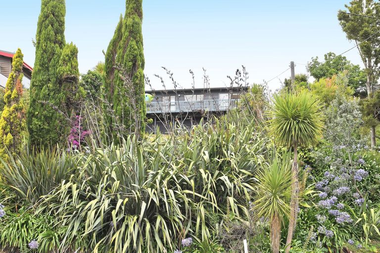 Photo of property in 3 Kendale Drive, Leigh, 0985