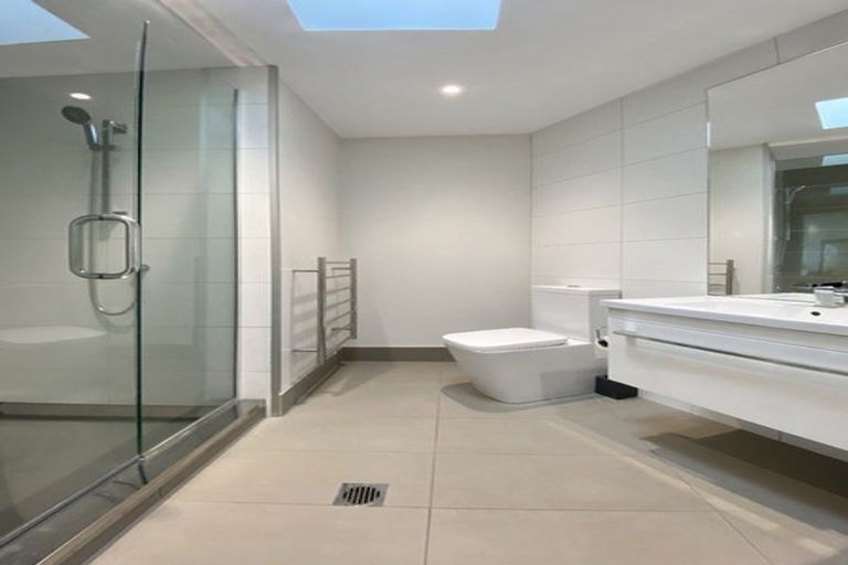 Photo of property in Masina Apartments, 214/80 Riddiford Street, Newtown, Wellington, 6021