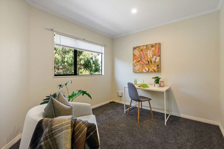 Photo of property in 69 Joseph Banks Drive, Whitby, Porirua, 5024