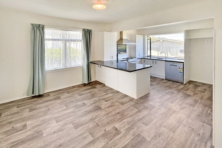 Photo of property in 19 Bignell Street, Gonville, Whanganui, 4501