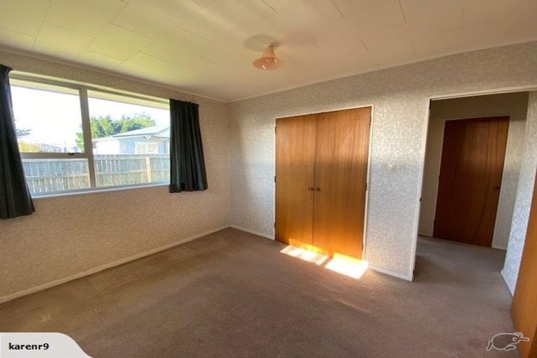 Photo of property in 2/13 William Booth Grove, Trentham, Upper Hutt, 5018