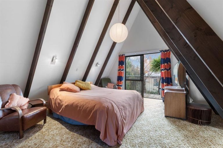 Photo of property in 11 Kowhai Drive, Wanaka, 9305