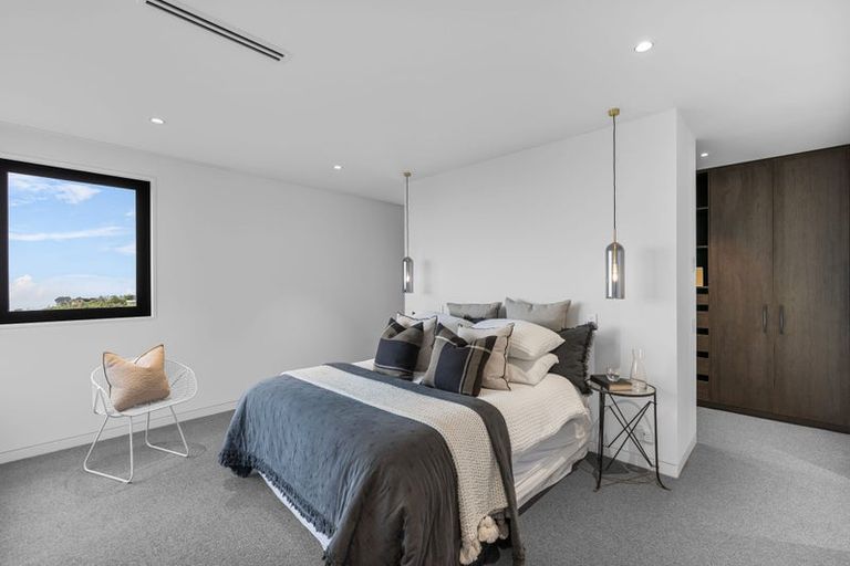 Photo of property in 5 Loader Lane, Clifton, Christchurch, 8081