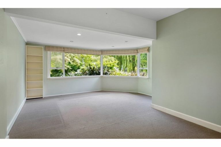Photo of property in 121 Fifield Terrace, Opawa, Christchurch, 8023