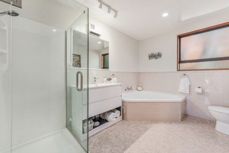 Photo of property in 5 Milton Terrace, Picton, 7220