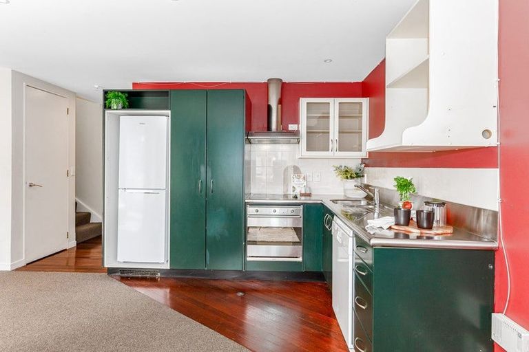 Photo of property in Columbia Apartments, 22/32 Cuba Street, Te Aro, Wellington, 6011