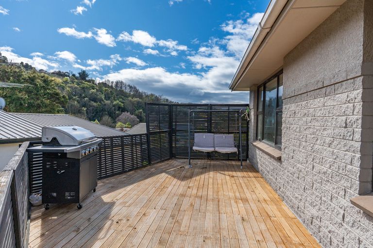 Photo of property in 17 Colquhoun Street, Glenross, Dunedin, 9011