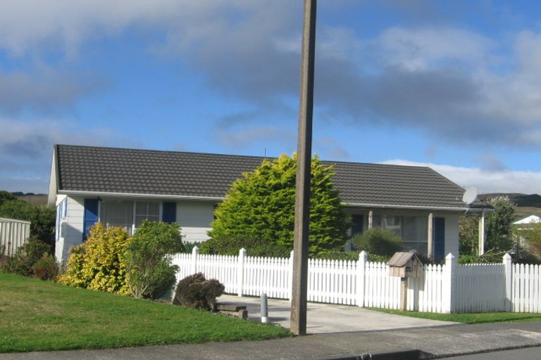Photo of property in 7 Arima Place, Grenada Village, Wellington, 6037