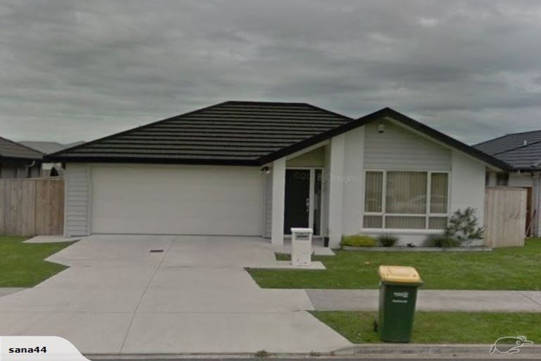 Photo of property in 70 Arion Road, Takanini, 2112