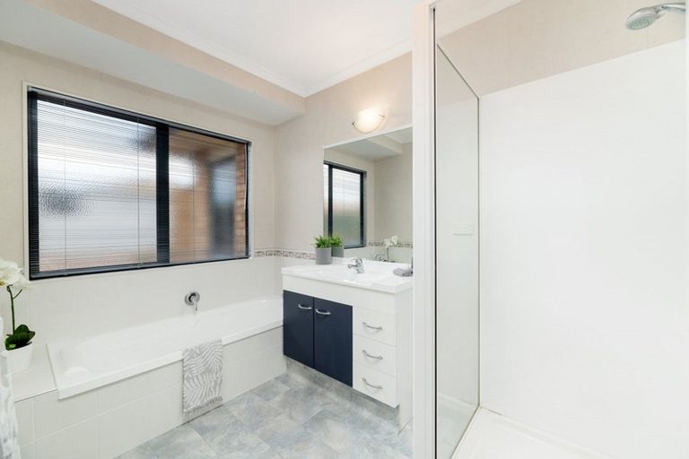 Photo of property in 5 Primrose Place, Papamoa Beach, Papamoa, 3118