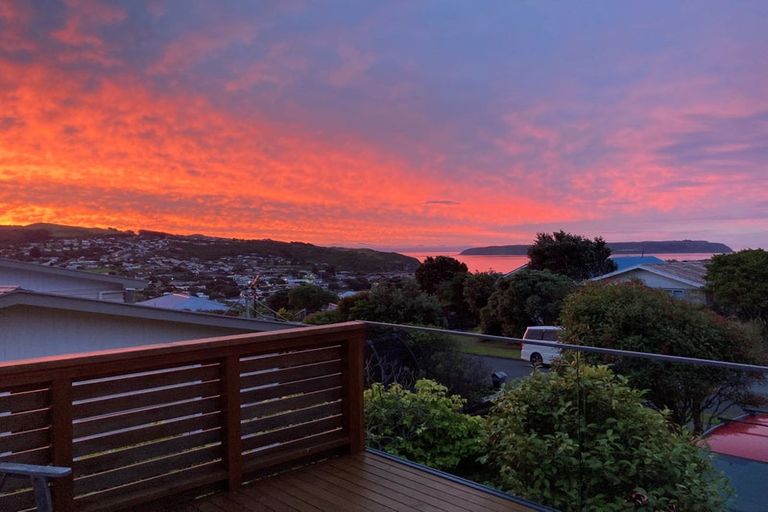 Photo of property in 13 De Castro Place, Titahi Bay, Porirua, 5022