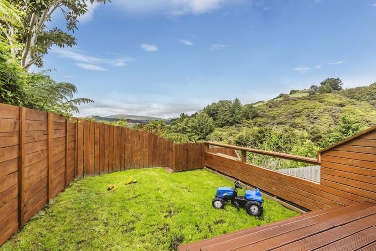 Photo of property in 17 The Sounding, Whitby, Porirua, 5024