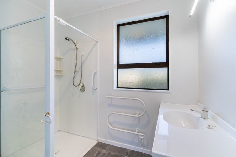 Photo of property in 126 Eglinton Street, Winton, 9720