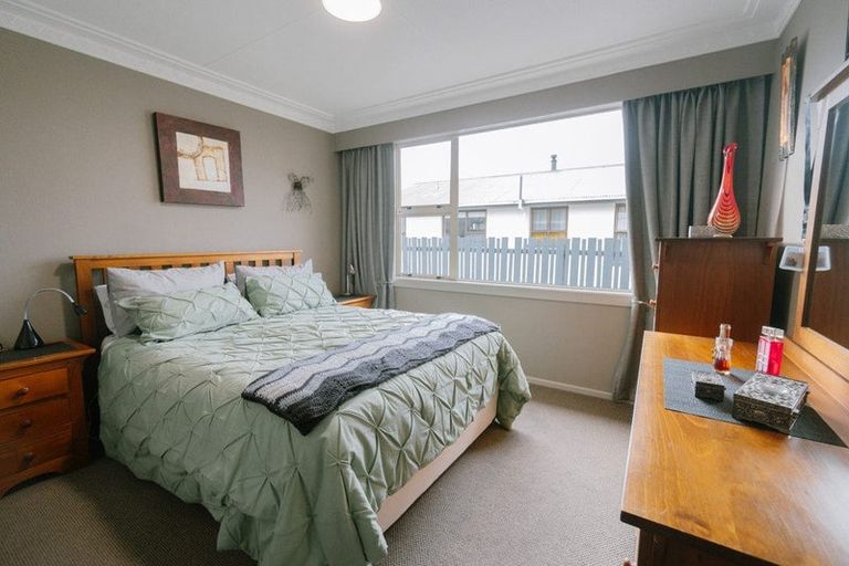 Photo of property in 45 Robertson Street, Gore, 9710