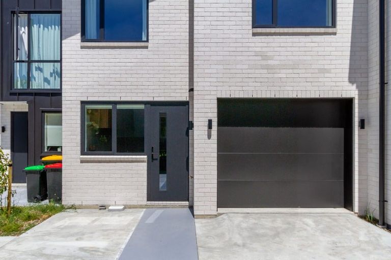 Photo of property in 3/133 Blighs Road, Strowan, Christchurch, 8052